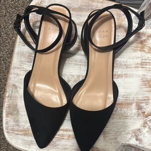 A New Day Black Pointed Toe Heels